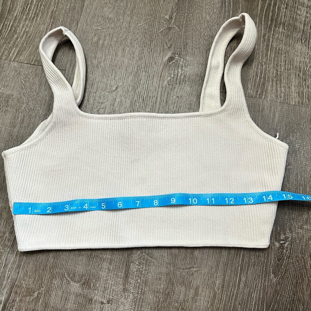Kendall & Kylie crop tank - Picture 2 of 7